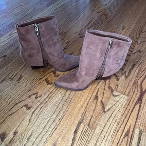 Jessica Simpson Lerra Foldover Bootie